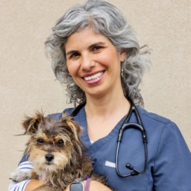 Dr. Marcela Salas